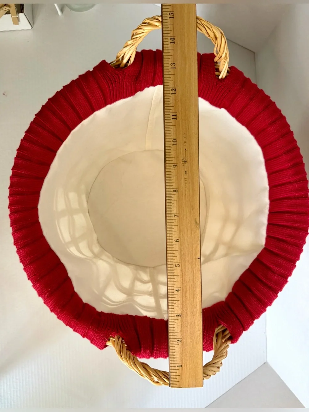 Natural wicker and rattan storage basket w/ fabric liner and knit cuff